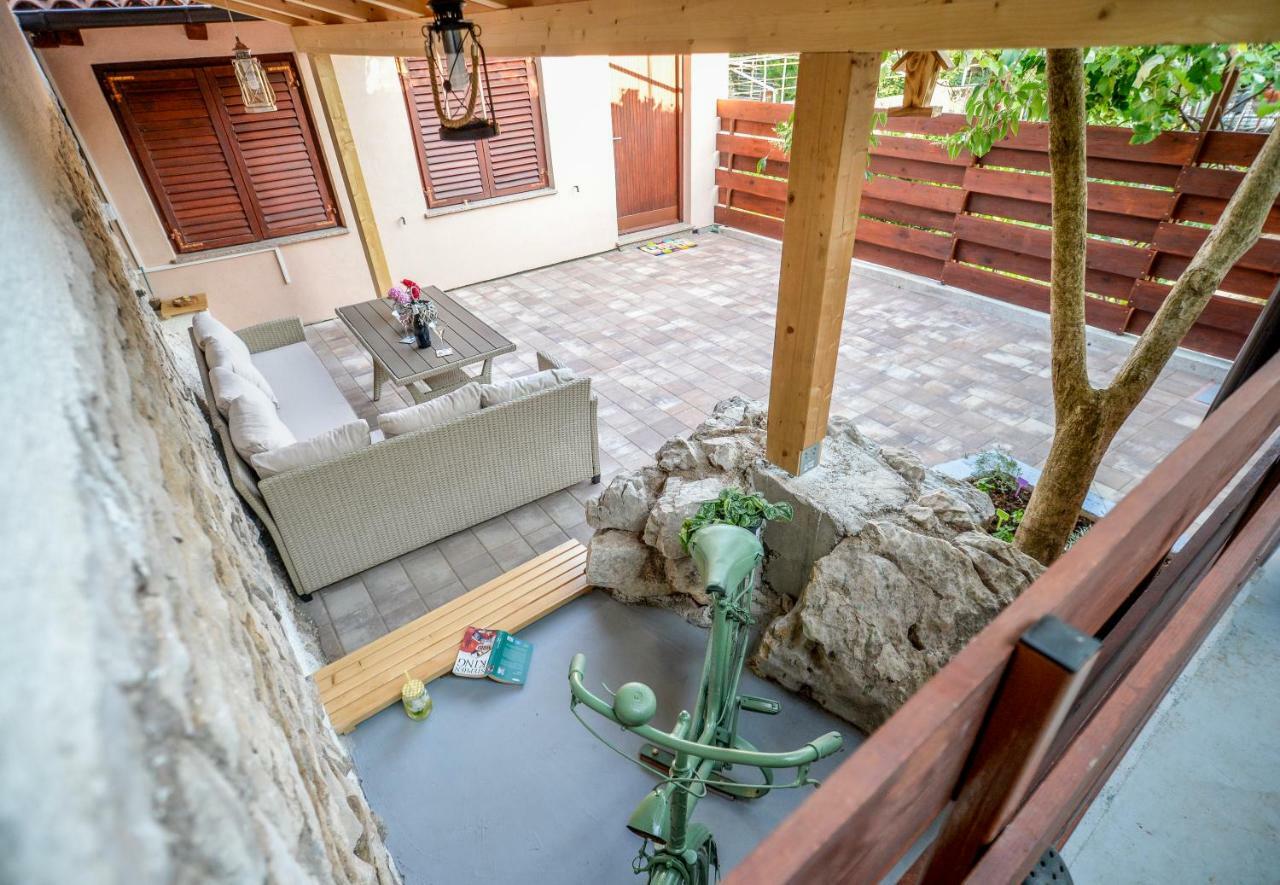 Vintage Garden Apartment Pula Luaran gambar